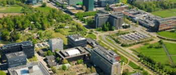 utrecht-science-park-rechtsboven-de-rivier-oude-rijnonline-scaled vierkant.jpg