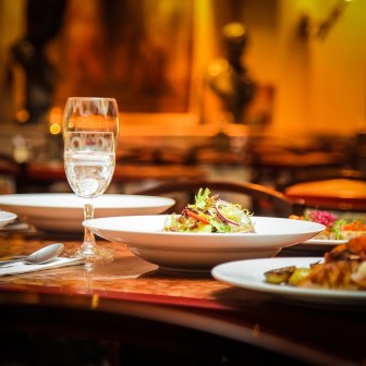 restaurant-939435_960_720